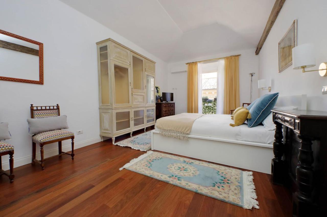 Ych-Penthouse Fiammetta A Piazza Navona Apartamento Roma Exterior foto